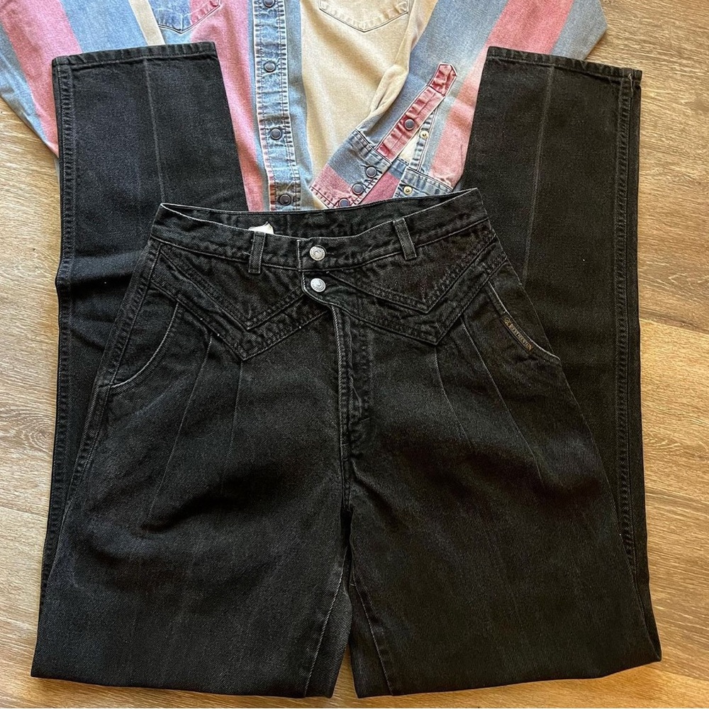 Vintage Black crossover Rockies